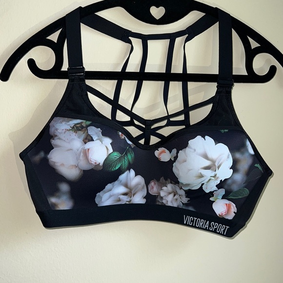Victoria's Secret Other - Victoria’s Secret Incredible Lightweight Sportsbra